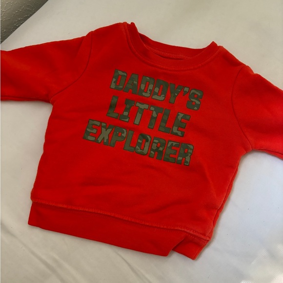 Cute baby sweatshirt! - Picture 1 of 2